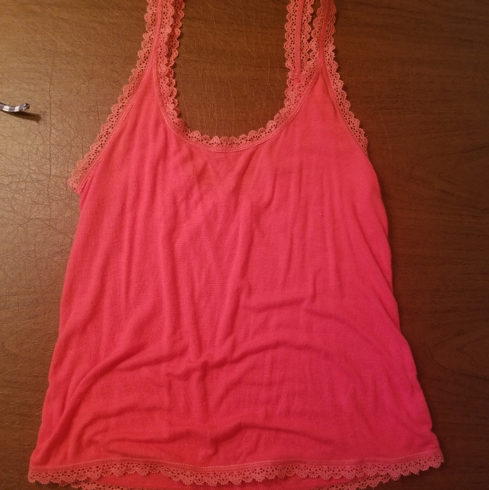Tanks - Picture 4 of 4